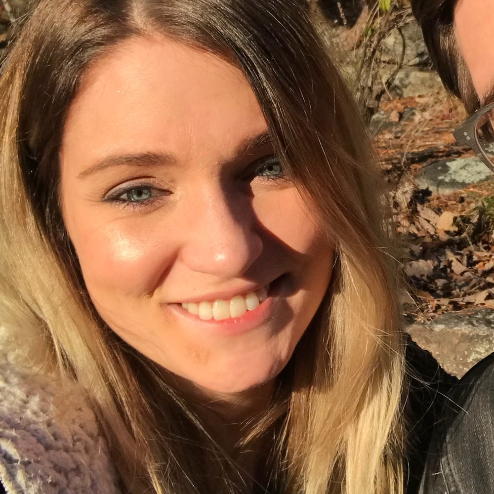 Meet your Posher, Hannah